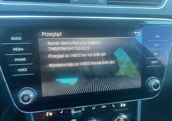 Skoda Superb cena 86600 przebieg: 196600, rok produkcji 2020 z Poznań małe 106